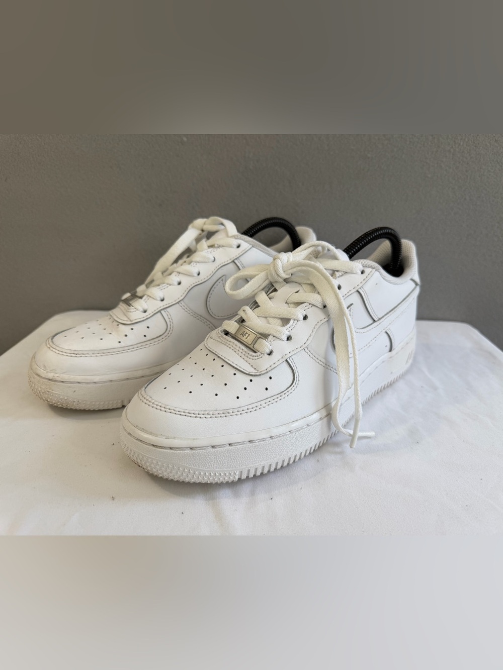 Nike Air Force 1 Low Top s7Y Unisex 8.5W/7M White Lace Up Sneakers